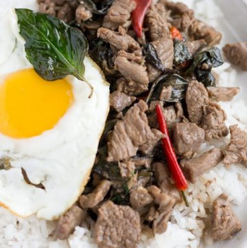 Pad Kra Pao Nueh- Thai Beef Basil on ThaiCaliente.com