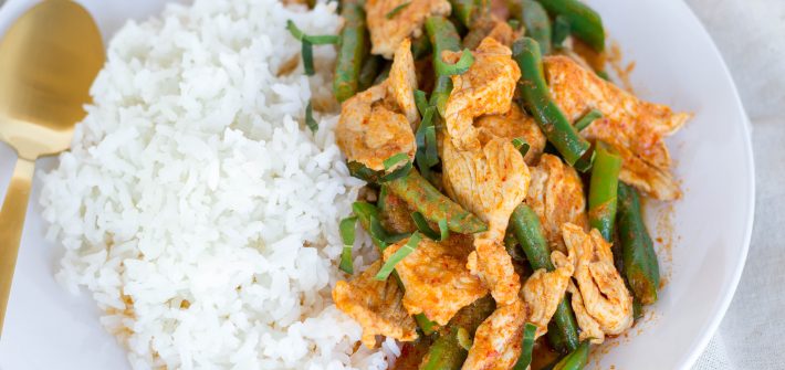 Pad Prik Khing Stir Fry Red Curry thaicaliente.com