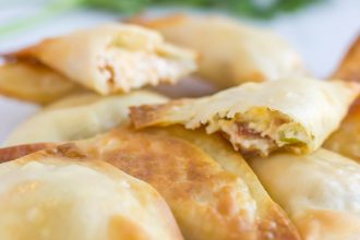 Baked Jalapeno Popper Wontons- thaicaliente.com