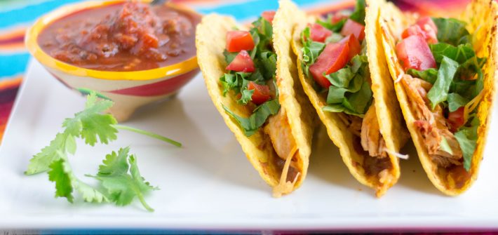 Crunchy Salsa Chicken Tacos- thaicaliente.com