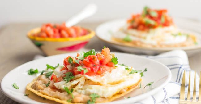 Huevos Rancheros- Mexican Eggs ThaiCaliente.com