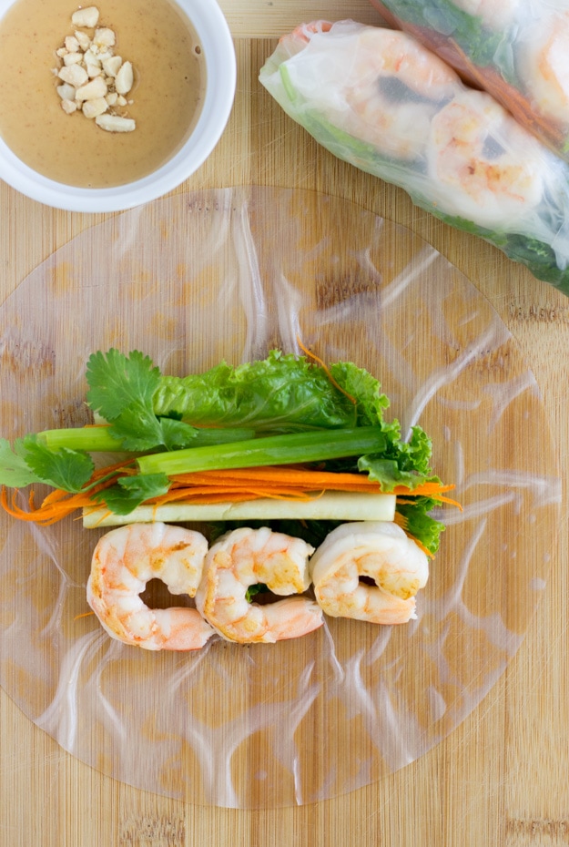 Shrimp Rice Paper Rolls with Thai Peanut Dipping Sauce - Thai Caliente